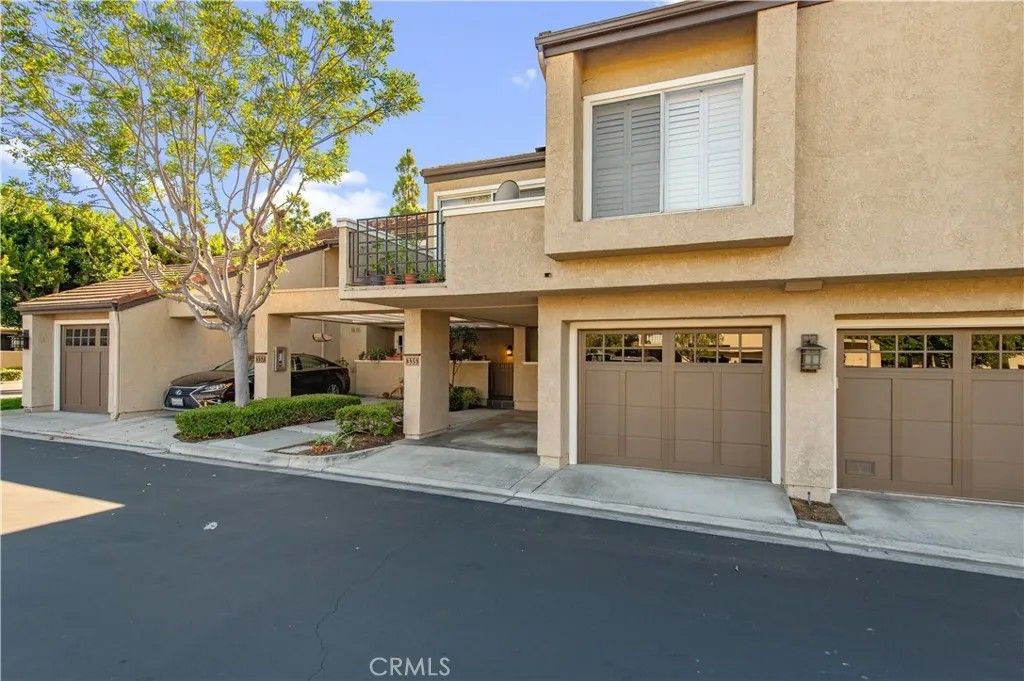 Photo of 335 Stanford Court, Irvine, CA 92612 (MLS # OC25251270)