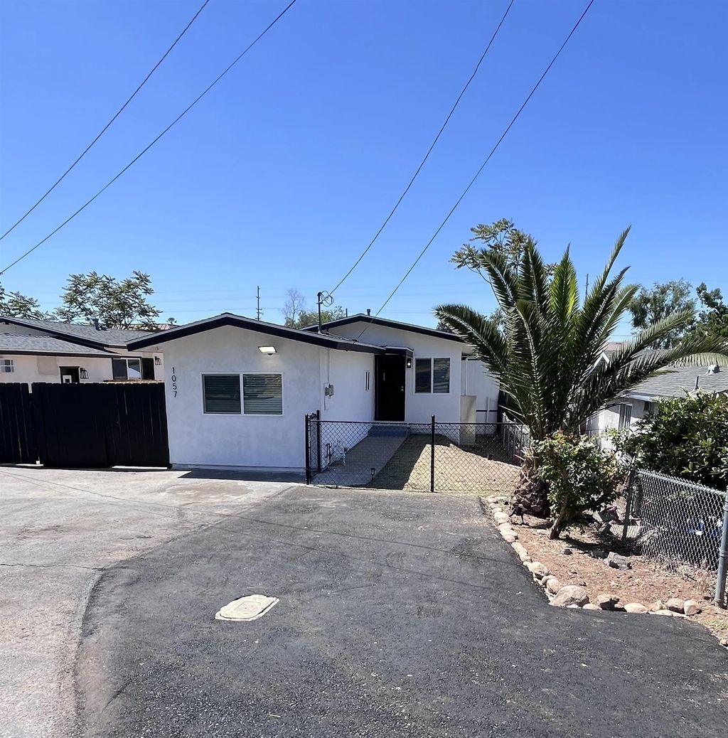 Photo of 1057 Sumner Ave, El Cajon, CA 92021 (MLS # 250042678)