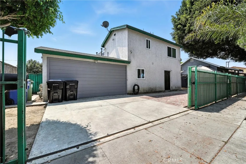 1418 E 54th Street