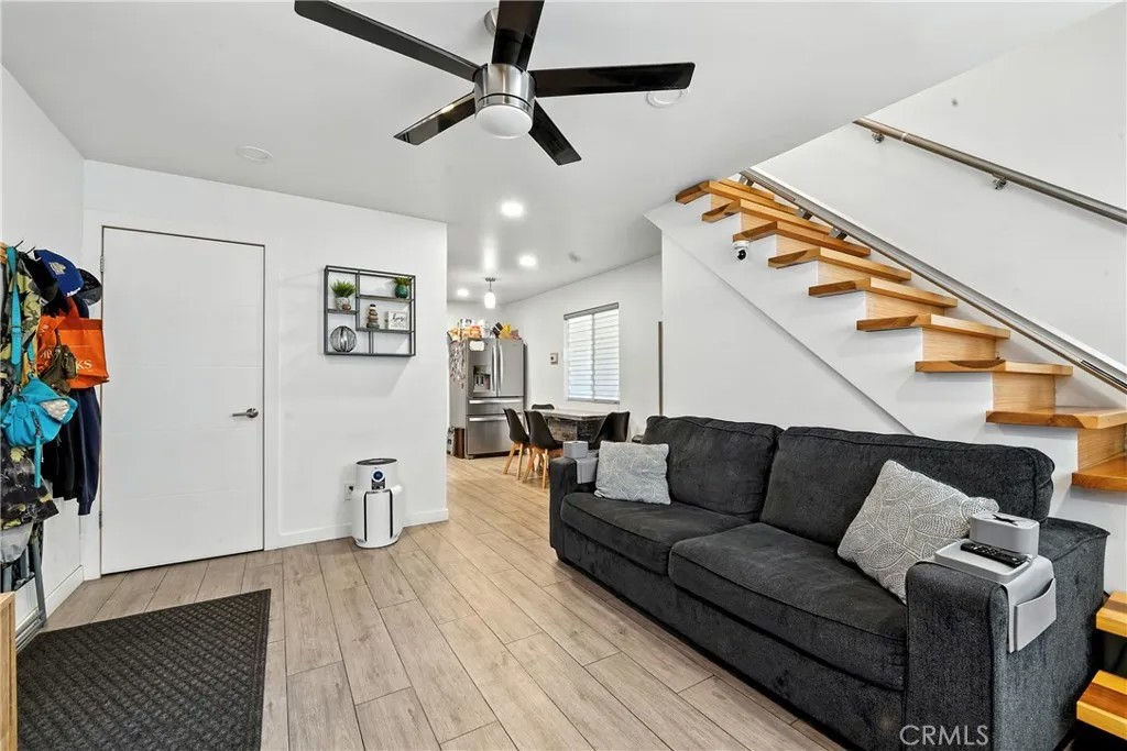1418 E 54th Street