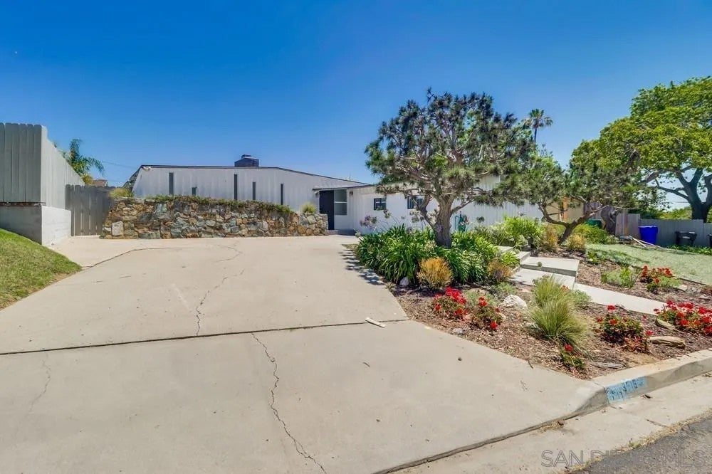 3516 Carleton Street