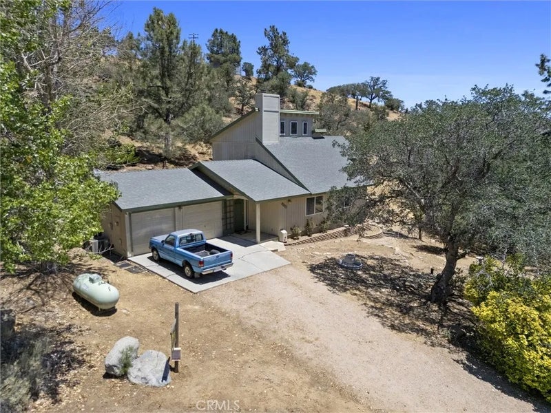 21725 Mountain