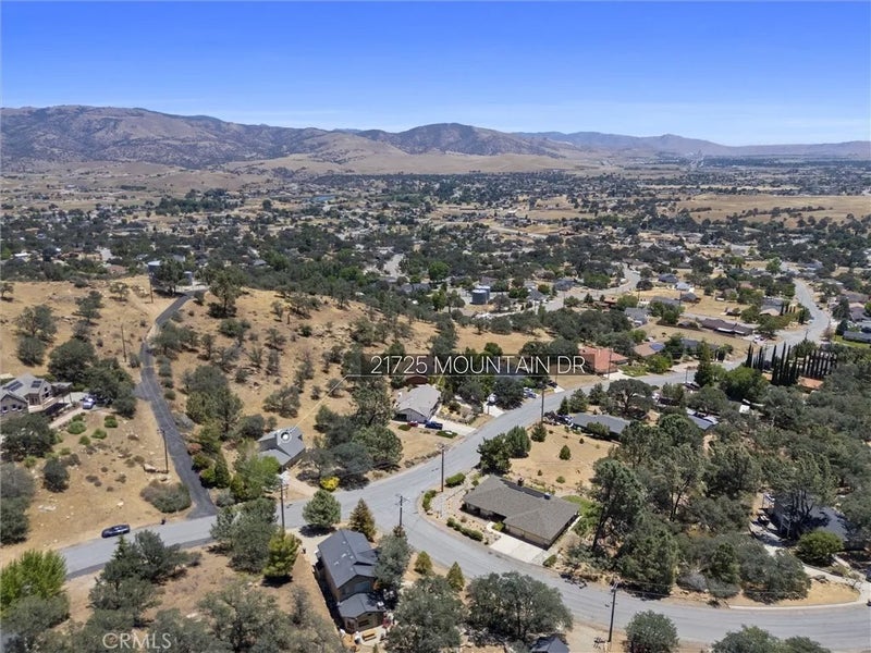 21725 Mountain