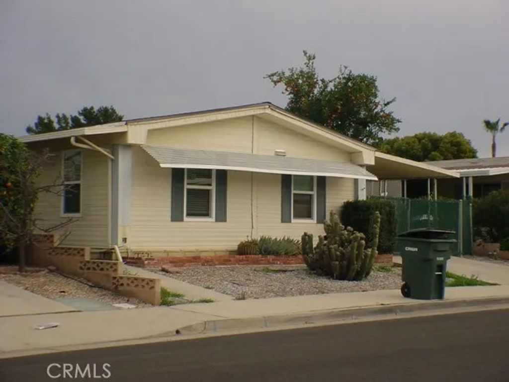 Photo of 576 Palos Drive, Hemet, CA 92543 (MLS # SW26015953)