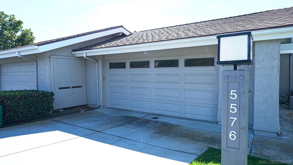 Photo of 5576 Caminito Herminia, La Jolla, CA 92037 (MLS # 260003929)