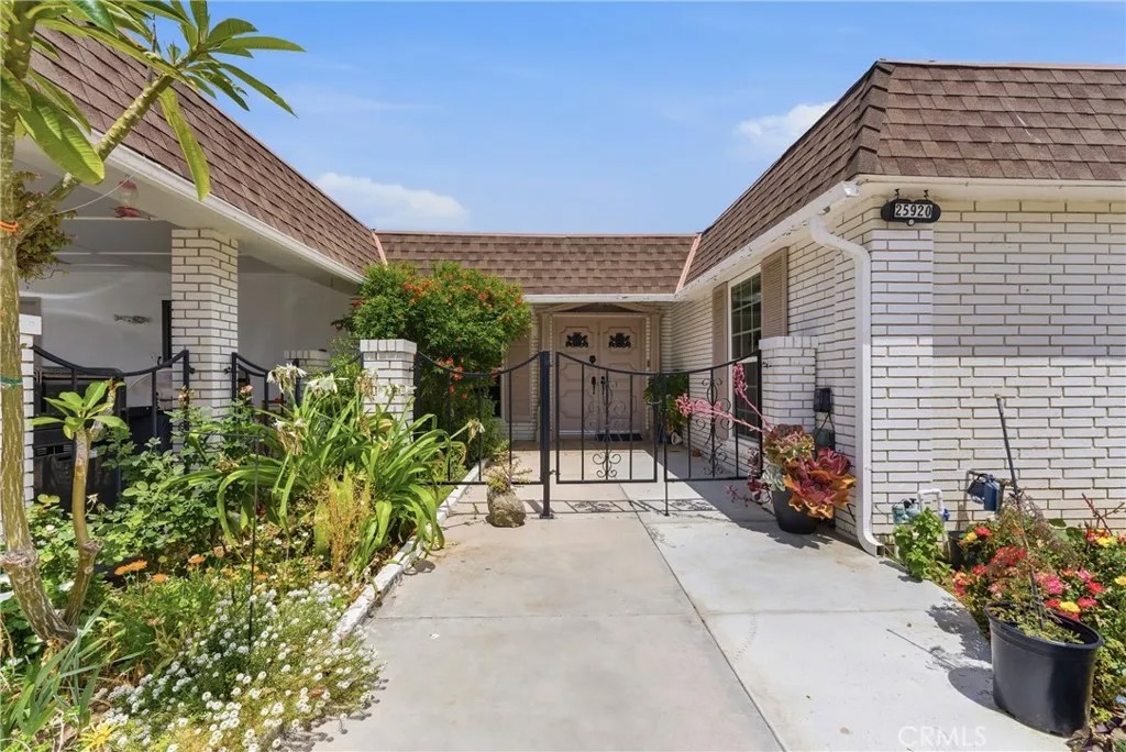 25920 Roanoke