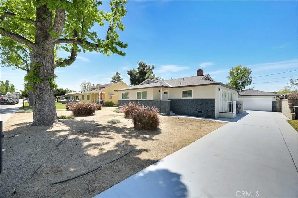 Photo of 3948 San Marcos Ave, Riverside, CA 92504 (MLS # PW26086389)