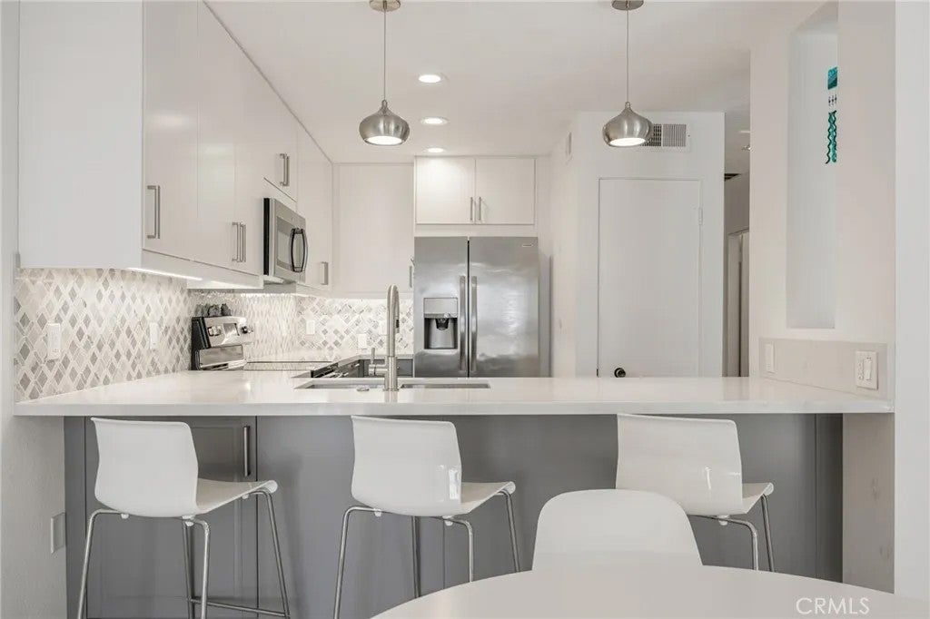 2521 N Whitewater Club Dr, Residence D