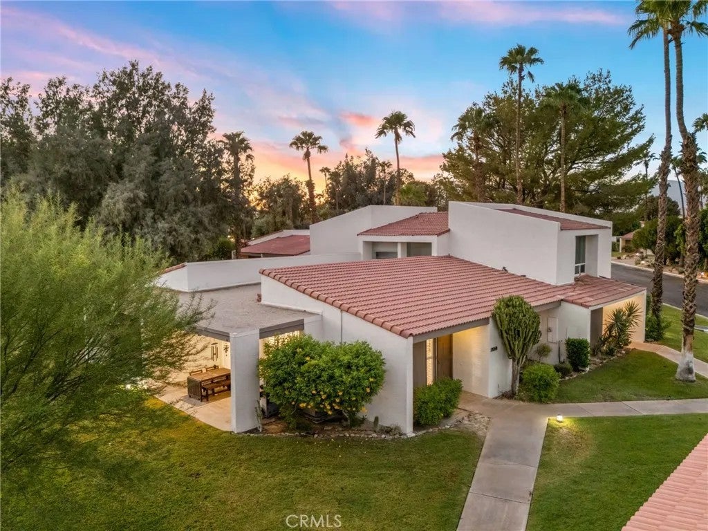 2521 N Whitewater Club Dr, Residence D