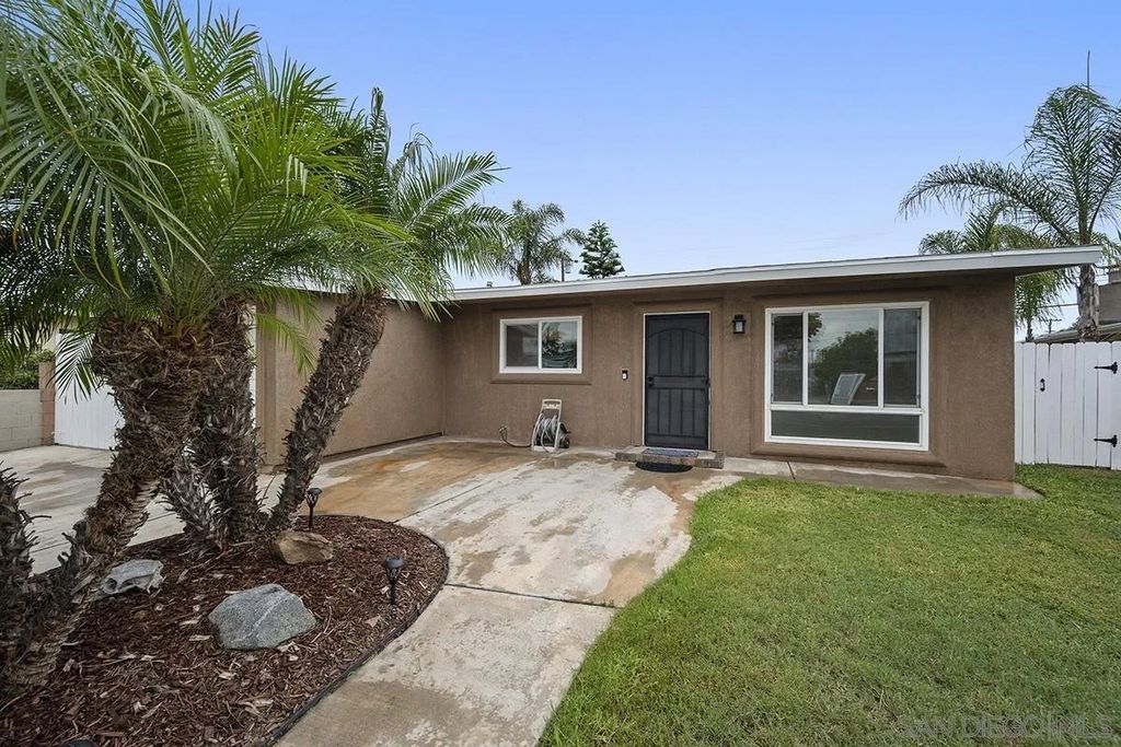 Photo of 1236 Emory St, Imperial Beach, CA 91932 (MLS # 250040898)