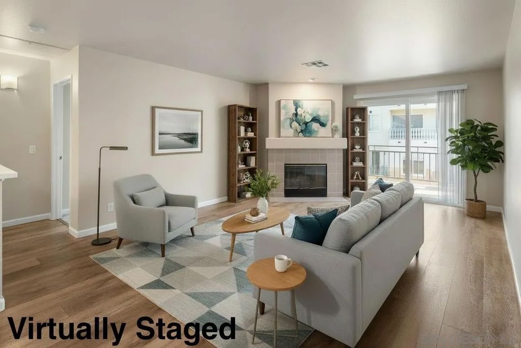 Photo of 580 Camino de la Reina #321, San Diego, CA 92108 (MLS # 260004616)