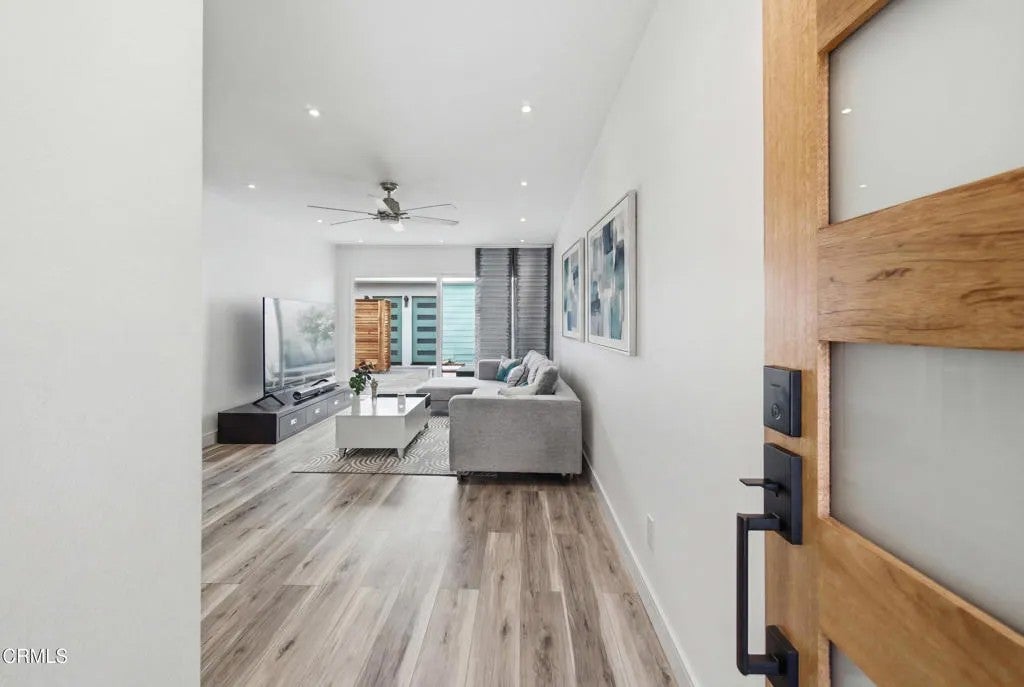 Photo of 29 W Elfin Green, Port Hueneme, CA 93041 (MLS # V1-37267)