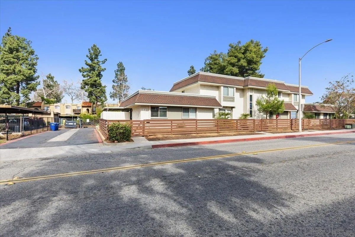 2222 Bear Valley Parkway