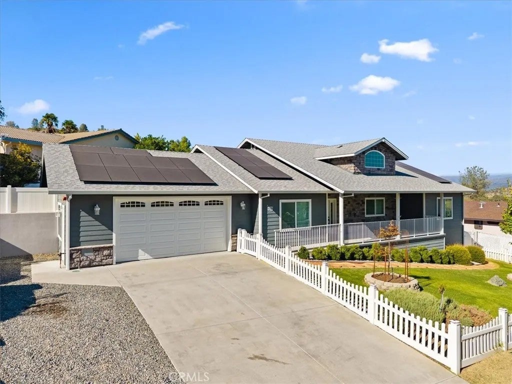 Photo of 5411 Sugarloaf Court, Oroville, CA 95966 (MLS # OR26196476)