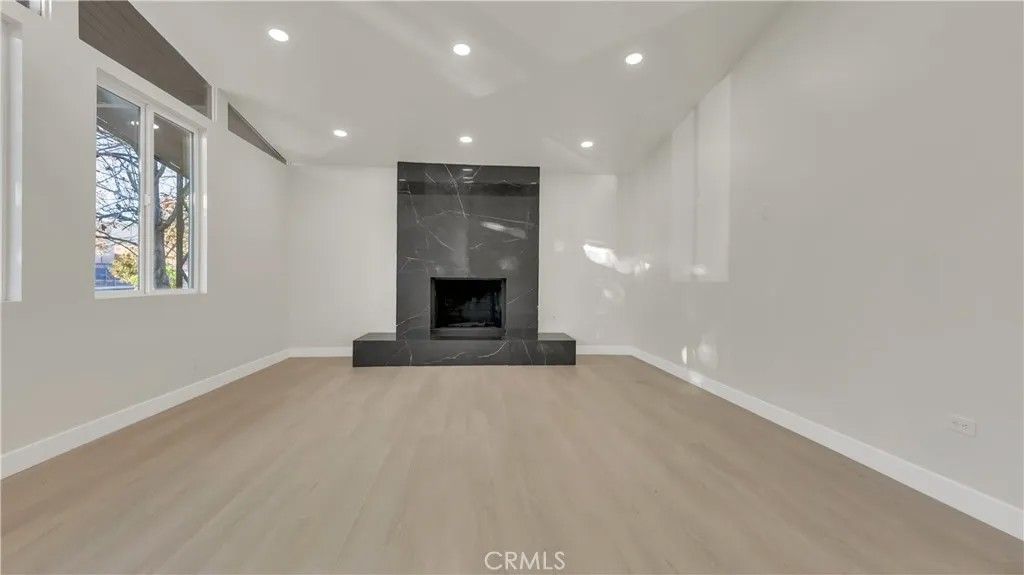 Photo of 10334 Louise, Granada Hills, CA 91344 (MLS # GD25274840)