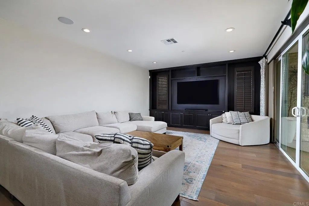 Photo of 936 Camino Aldea, Chula Vista, CA 91913 (MLS # NDP2604475)
