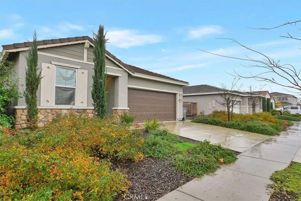 Photo of 2064 Englebright Way, Plumas Lake, CA 95961 (MLS # SN25280758)