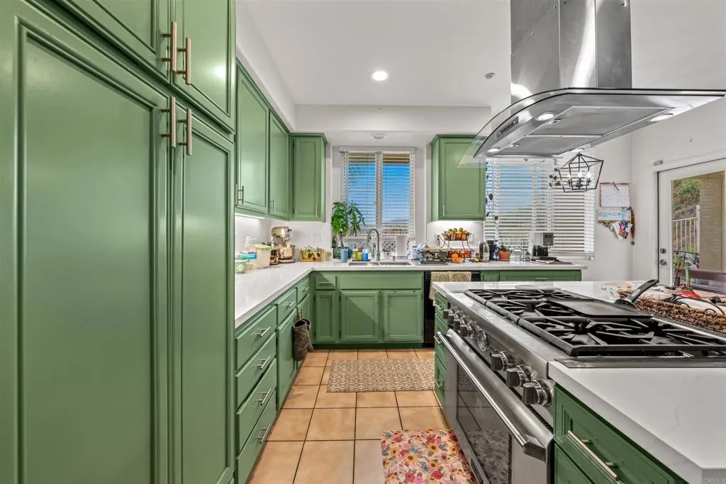 2007 Pleasant Waters Court