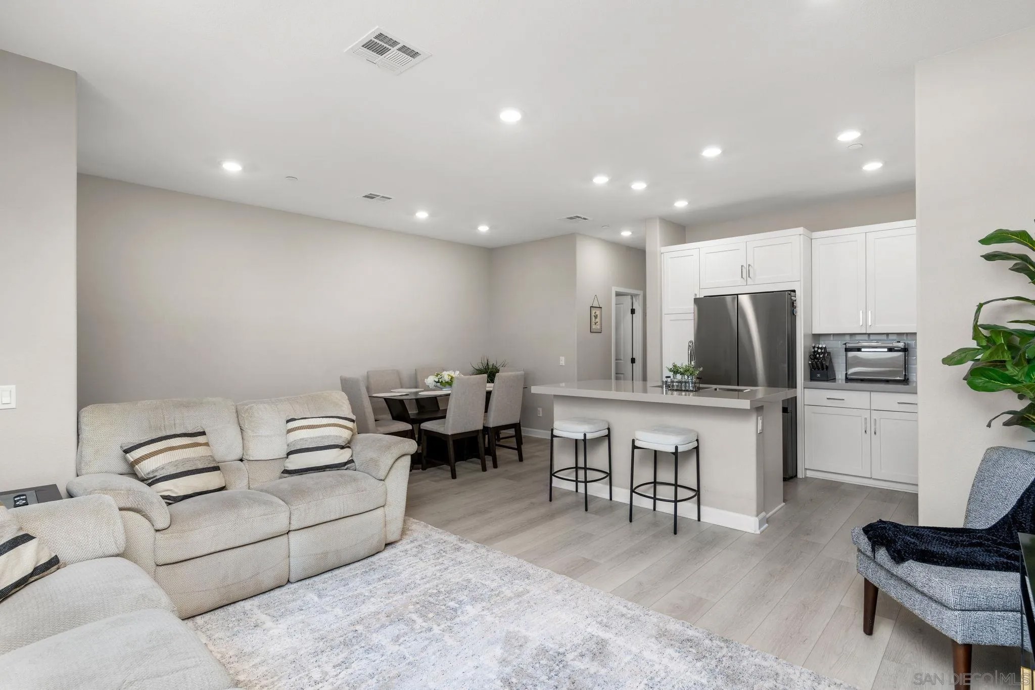 1202 Sunrise View 103