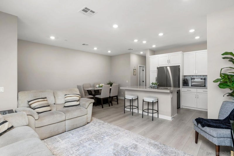 1202 Sunrise View 103