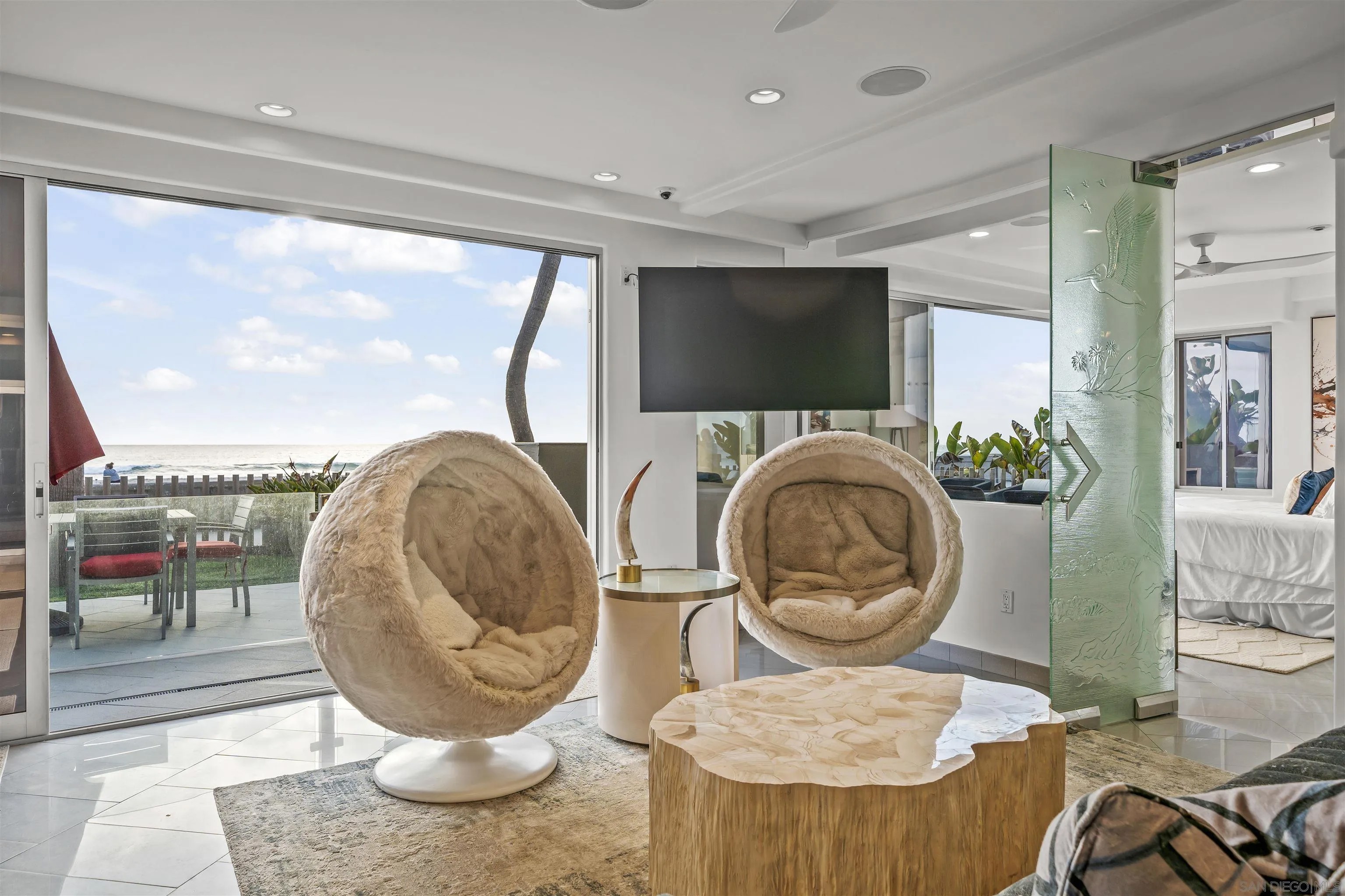 2999 Ocean Front Walk 1