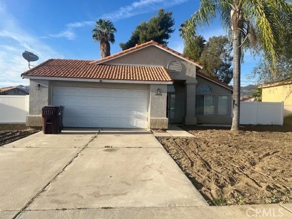 Photo of 44316 Olive Ave, Hemet, CA 92544 (MLS # SW26068938)