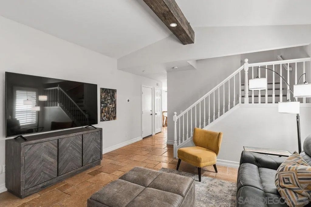 1712 Creekside Lane