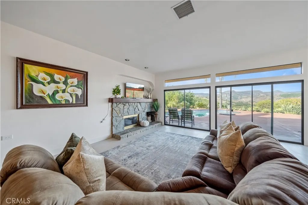 23192 De Anza Road