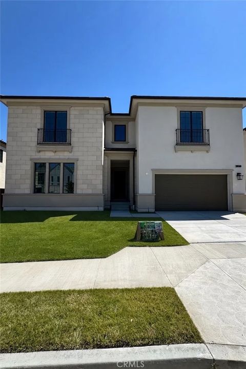 Tiny photo for 20568 Edgewood Ct, Chatsworth, CA 91311 (MLS # SR25234857)