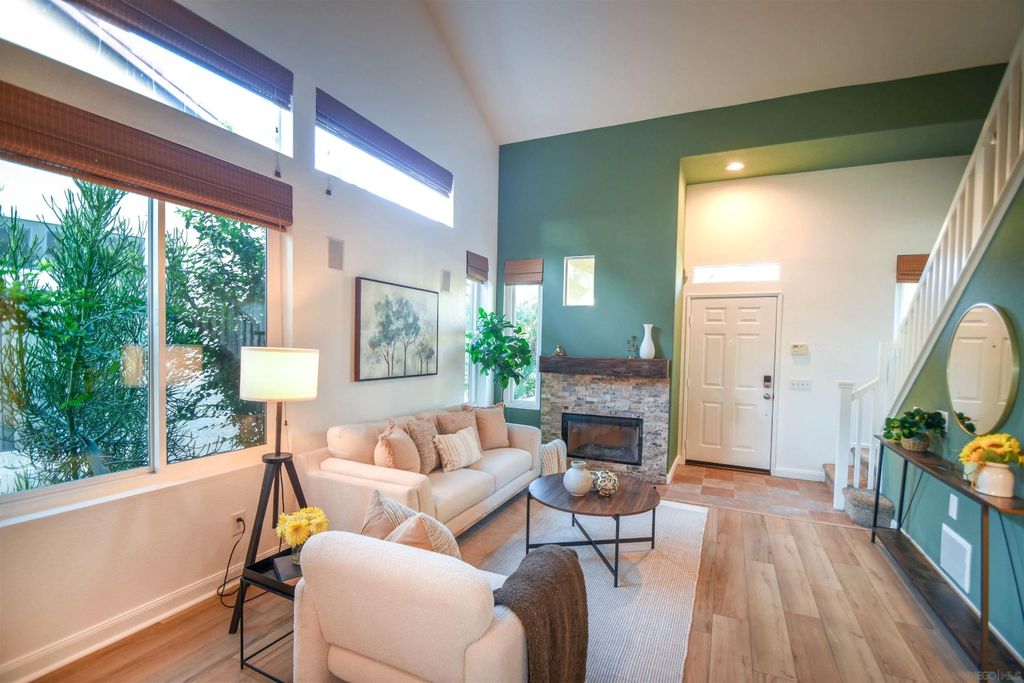 Photo of 4073 Ivey Vista Way, Oceanside, CA 92057 (MLS # 2600725)