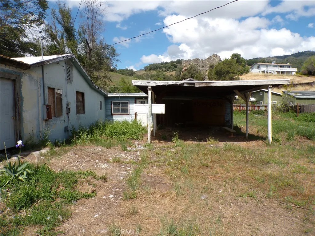 4546 Foothill