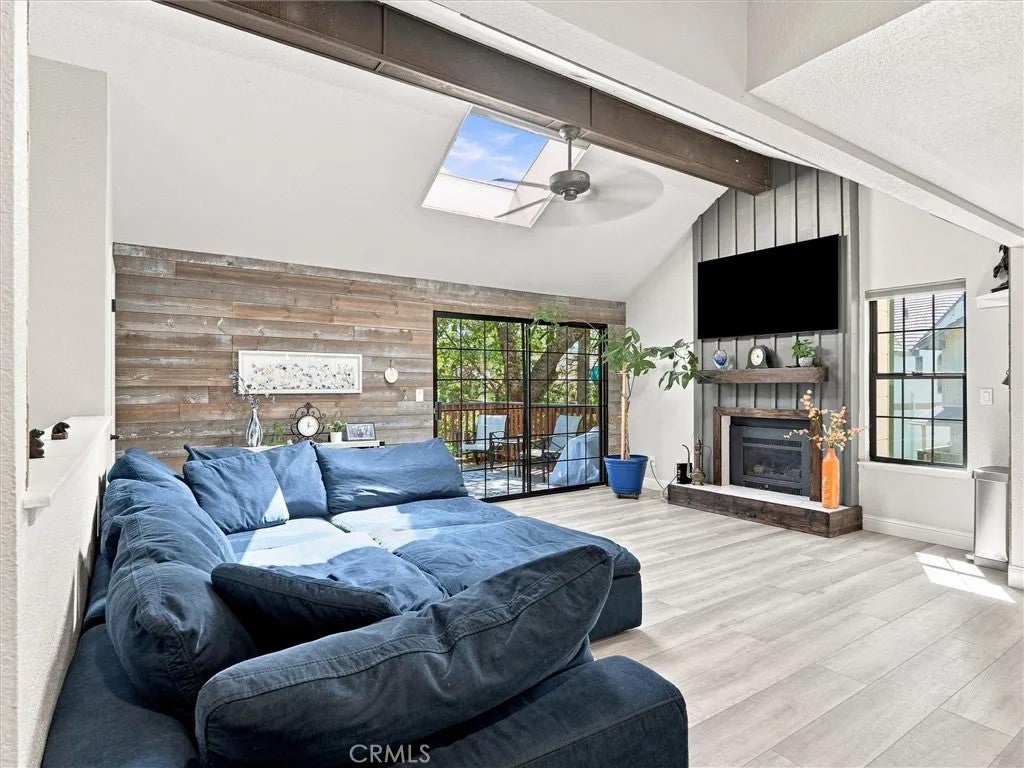 40593 Saddleback