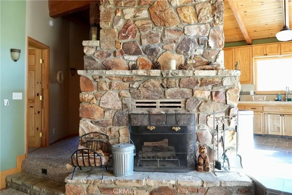 Photo of 42958 Moonridge Rd, Big Bear Lake, CA 92315 (MLS # DW25269512)