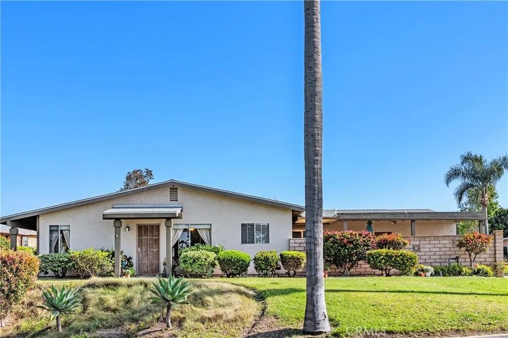 Photo of 1002 Plover Way, Oceanside, CA 92057 (MLS # SW26084485)