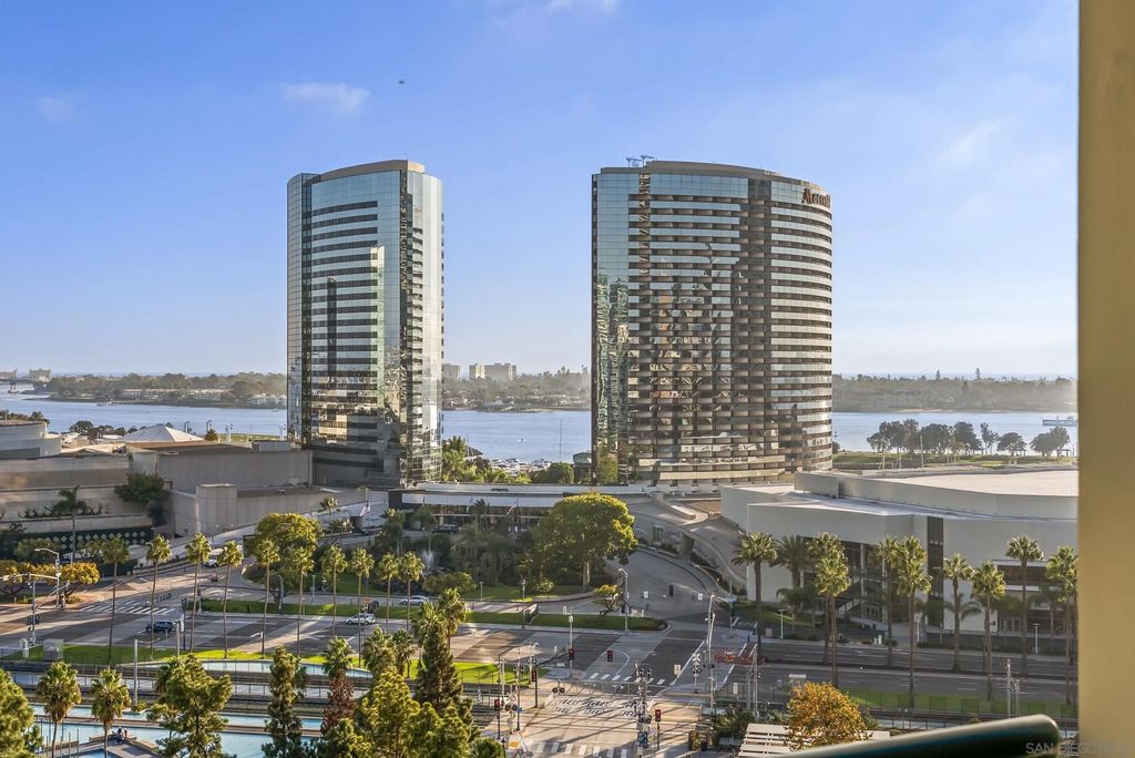 Photo of 555 Front St #1302, San Diego, CA 92101 (MLS # 260008425)