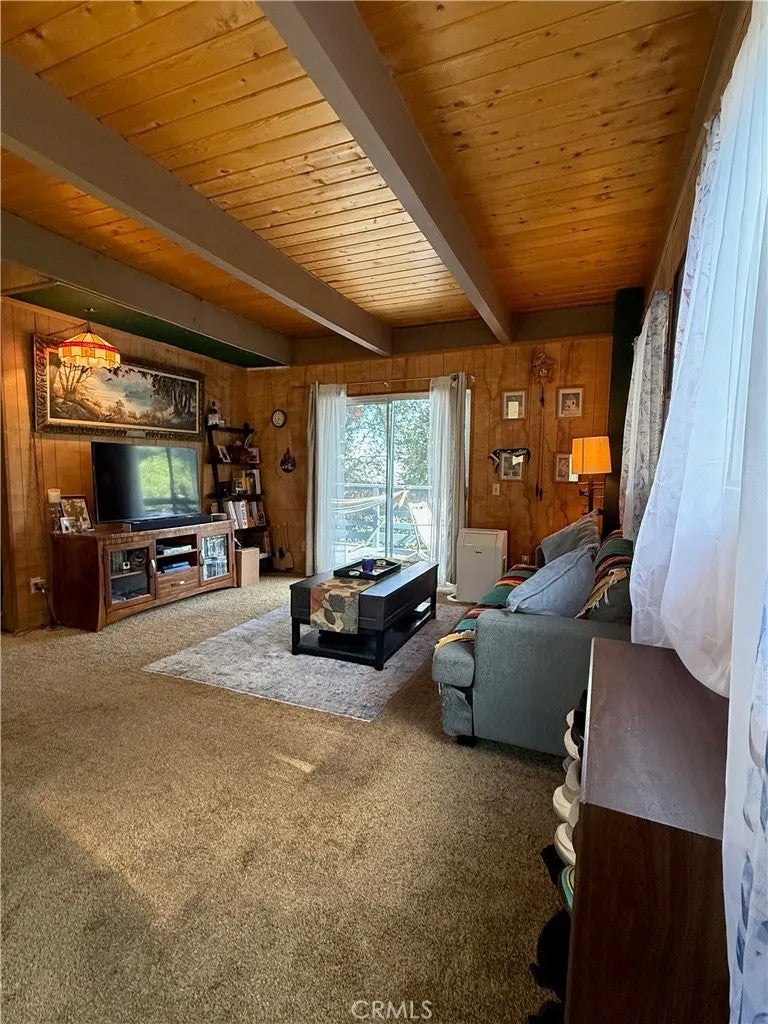 785 County (AROSA) Drive