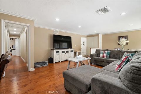 Tiny photo for 22640 Cohasset St, West Hills, CA 91307 (MLS # PW26098947)