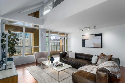 Photo of 350 W Ash St #1207, San Diego, CA 92101 (MLS # 2601020)