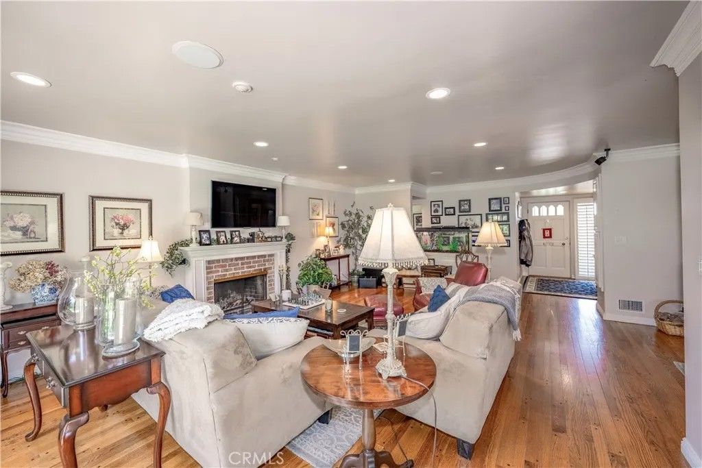 Photo of 1865 Midwick Dr, Altadena, CA 91001 (MLS # PF26033729)