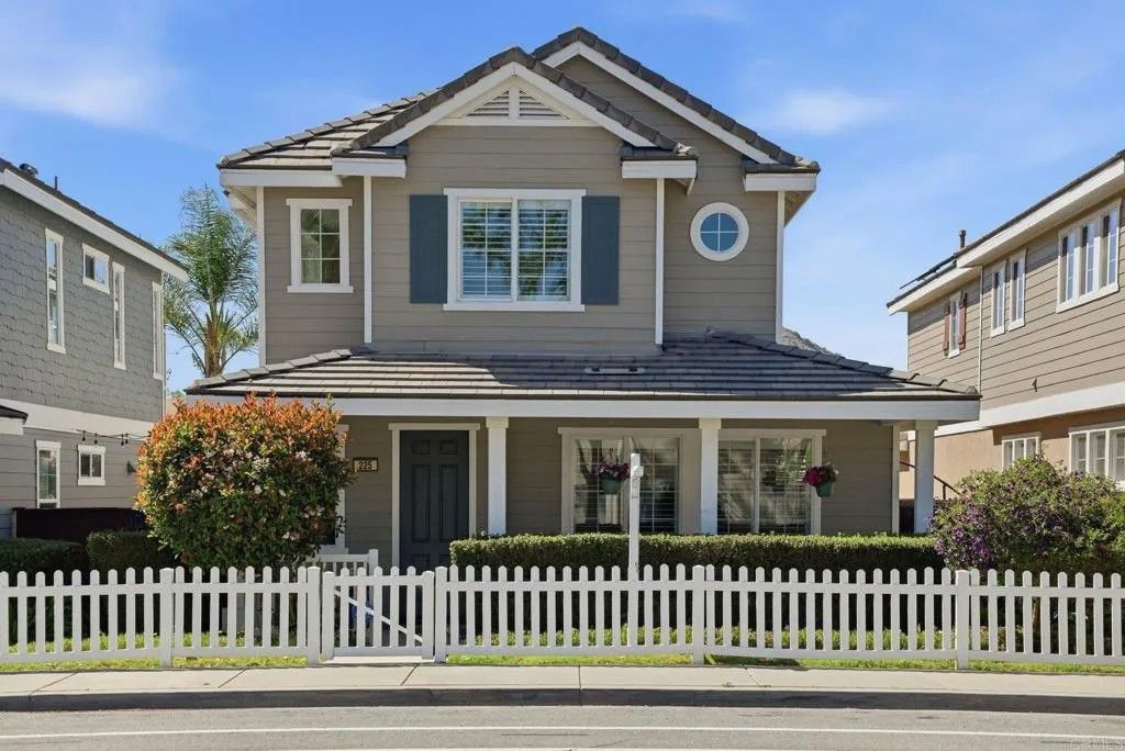 Photo of 225 Vineyard Ct, San Marcos, CA 92069 (MLS # NDP2603502)