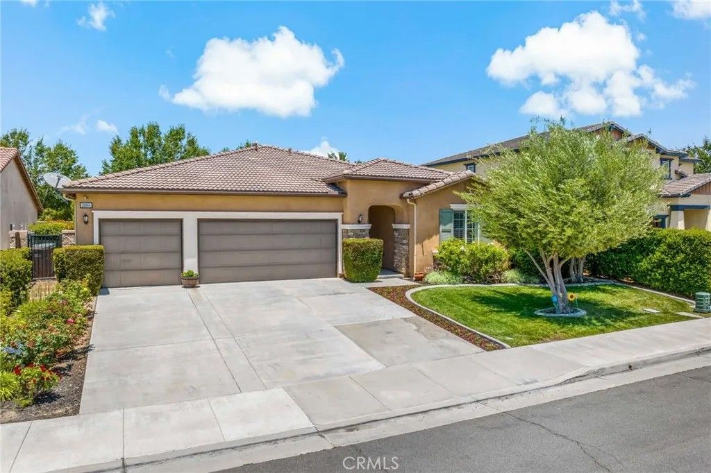 Photo of 30844 Snowberry Lane, Murrieta, CA 92563 (MLS # SW25145874)