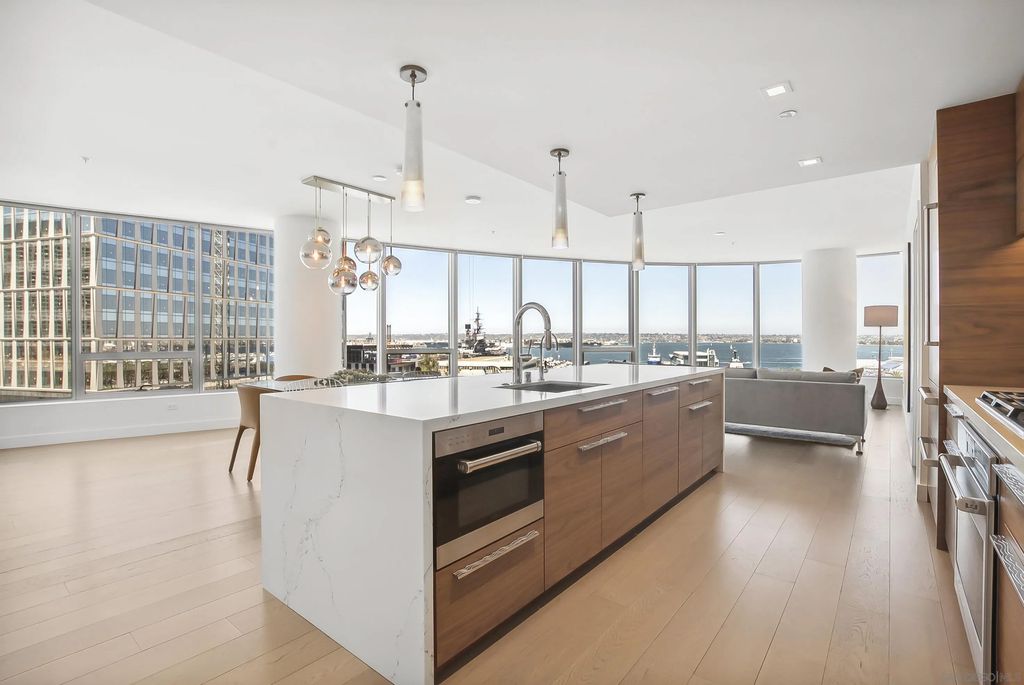 Photo of 888 W E Street #902, San Diego, CA 92101 (MLS # 250040914)