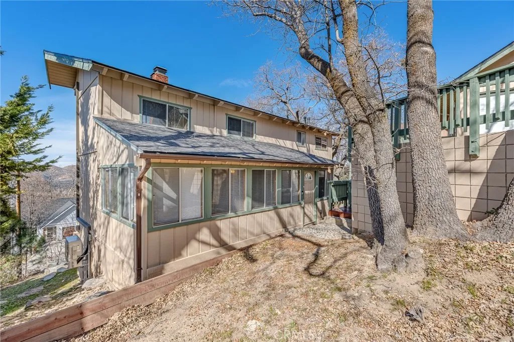 1405 Sequoia Drive