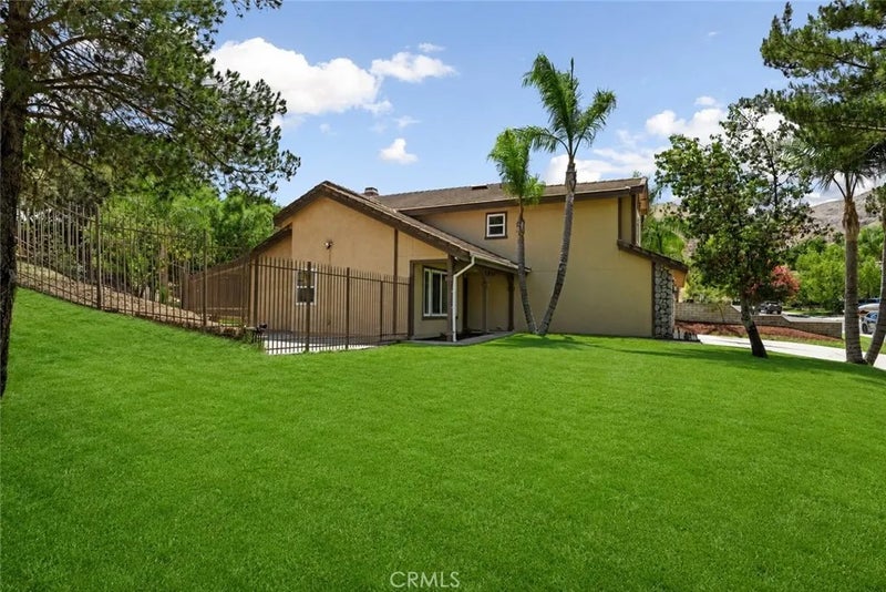 2110 S Glenwood