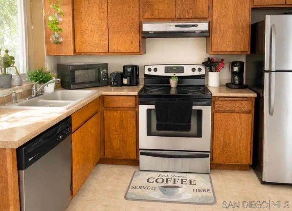 Photo of 10345 Carefree Dr, Santee, CA 92071 (MLS # 260019768)