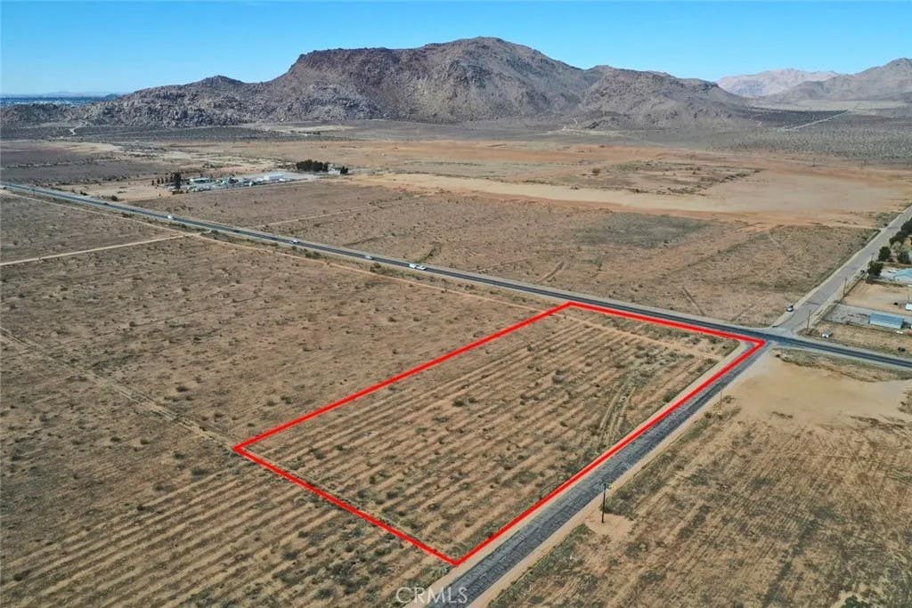 Photo of 0 Highway 18, Apple Valley, CA 92307 (MLS # CV26185488)