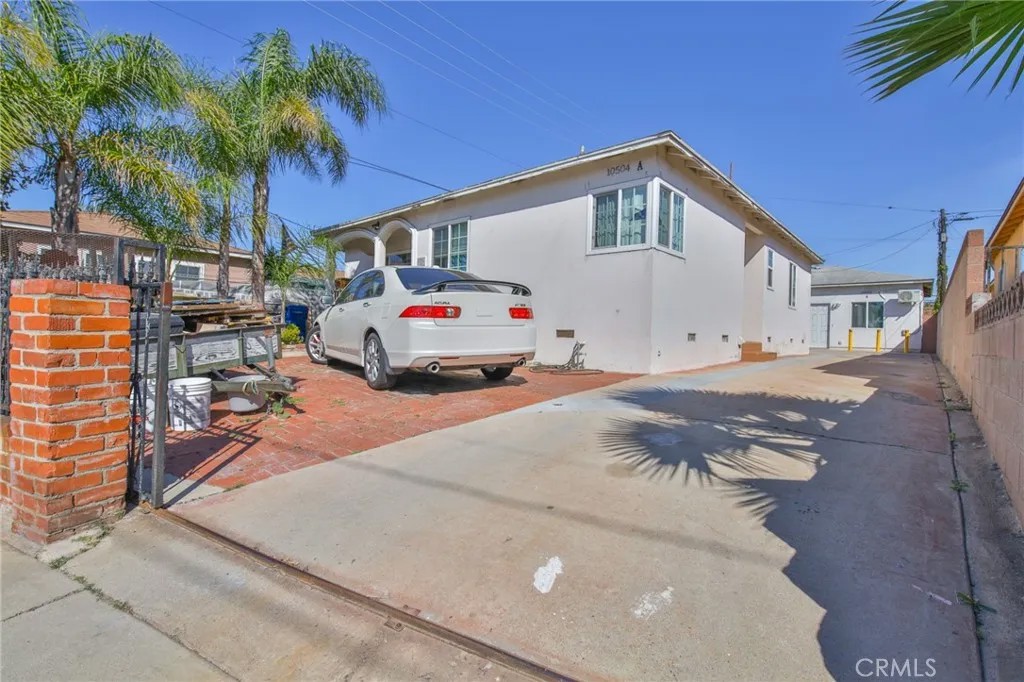 10502 Ravenswood