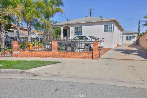 Photo of 10502 Ravenswood Ave, Inglewood, CA 90304 (MLS # DW26046034)