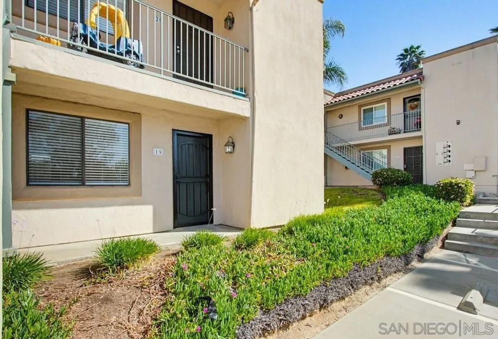 Photo of 32024 Del Cielo Oeste #19, Bonsall, CA 92003 (MLS # 260007197)