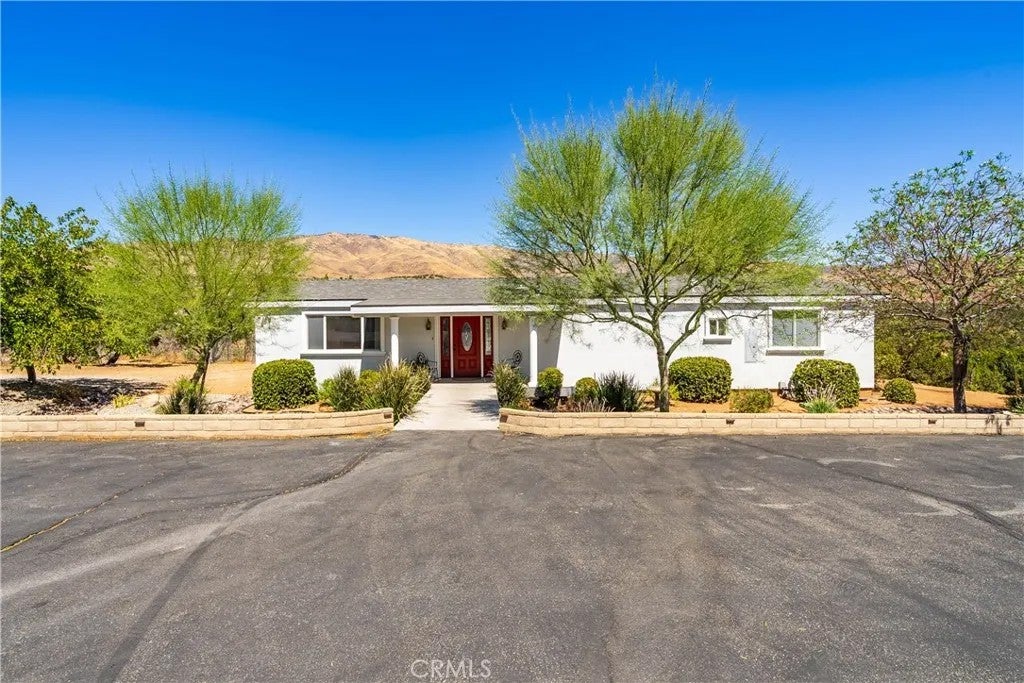 6076 Valley Sage Road